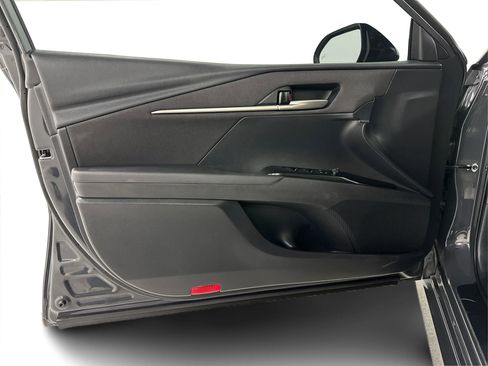 Used 2025 Toyota Camry LE image 20