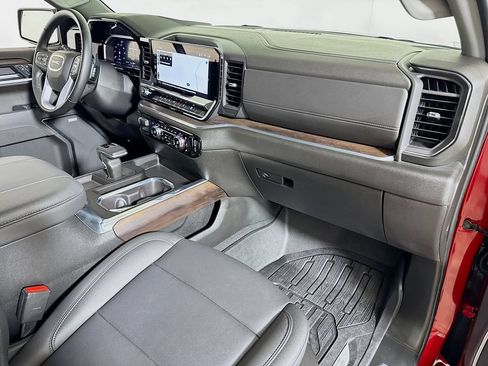 Certified 2026 GMC Sierra 1500 SLT RWD image 28