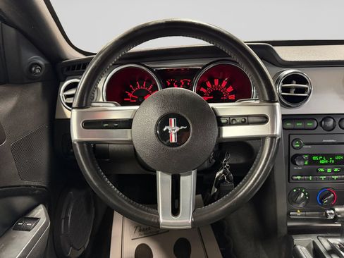 Used 2007 Ford Mustang Premium RWD image 17