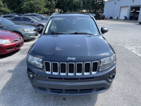 Used 2014 Jeep Compass Sport w/ Power Value Group FWD image 3