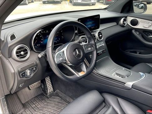 Used 2022 Mercedes-Benz GLC 300 image 18