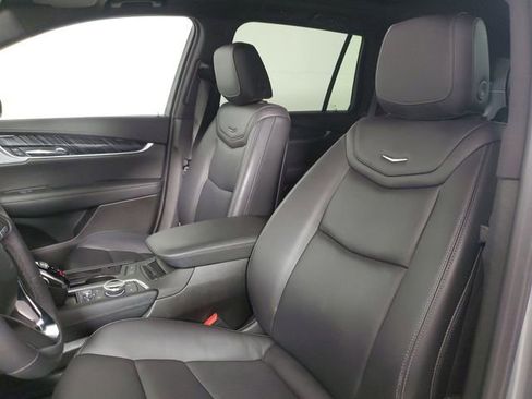 Used 2024 Cadillac XT6 Premium Luxury w/ LPO, Floor Liner Package AWD/4WD image 24