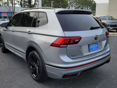 Certified 2024 Volkswagen Tiguan SE R-Line image 3