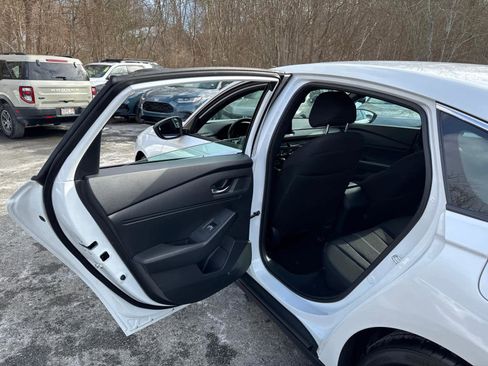 Used 2023 Honda Accord Sport image 31