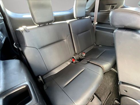 Used 2024 Mitsubishi Outlander SE image 26