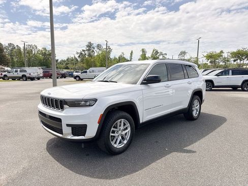 Used 2022 Jeep Grand Cherokee L Laredo w/ Luxury Tech Group I image 4