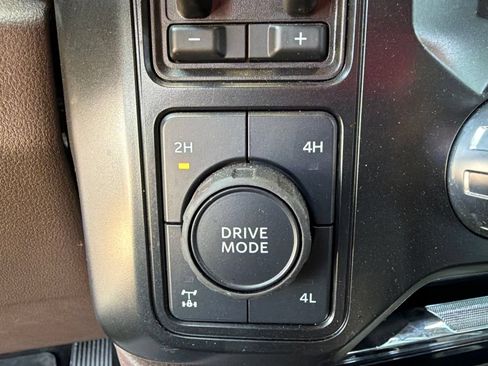 Used 2025 Ford F250 King Ranch w/ FX4 Off-Road Package AWD/4WD image 10