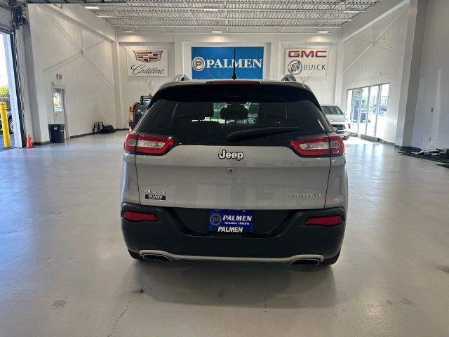 Used 2017 Jeep Cherokee Limited AWD/4WD image 6