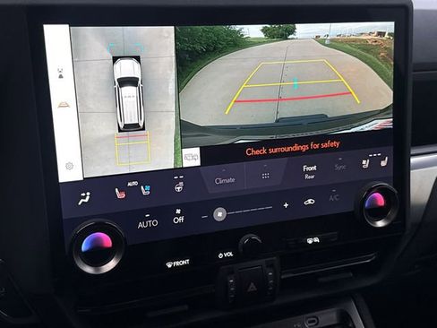 Used 2025 Lexus GX 550 w/ Accessory Package (2T) image 25