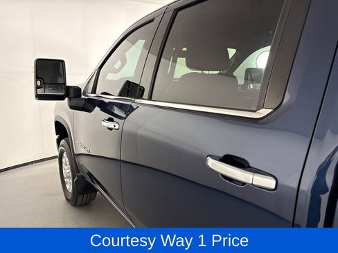 Used 2022 Chevrolet Silverado 2500 LTZ w/ Gooseneck/5TH Wheel Package AWD/4WD image 12