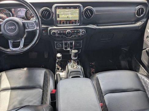 Used 2020 Jeep Wrangler Unlimited Sahara AWD/4WD image 17