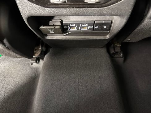 Used 2023 Jeep Grand Cherokee Trailhawk w/ Advanced Protech Group II AWD/4WD image 17