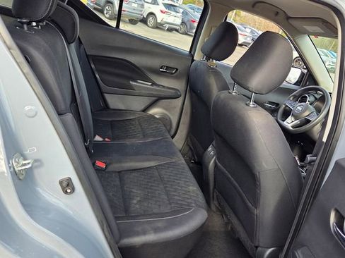 Used 2021 Nissan Kicks SV image 15