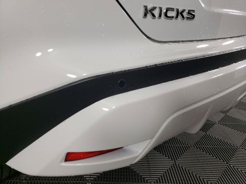New 2025 Nissan Kicks Play S image 6