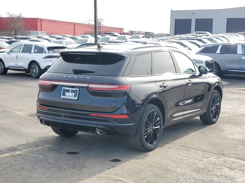 New 2026 Lincoln Corsair Premiere image 4