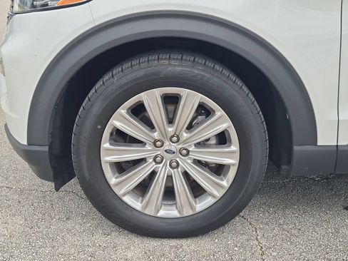 Used 2021 Ford Explorer Limited w/ Hybrid Equipment Group 310A RWD image 25