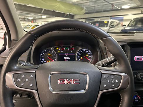 Used 2022 GMC Terrain AT4 w/ Infotainment Package II image 12