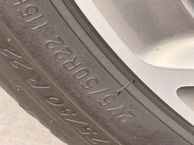 Used 2025 Lincoln Navigator Reserve AWD/4WD image 11