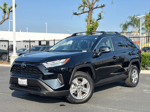 Certified 2024 Toyota RAV4 XLE w/ Convenience Package image 2