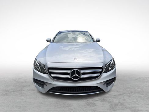 Used 2017 Mercedes-Benz E 300 4MATIC image 7