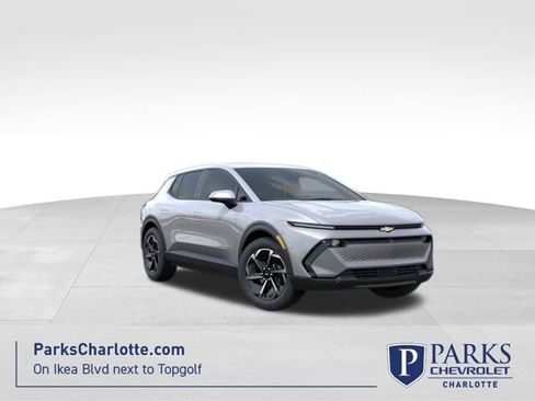 New 2026 Chevrolet Equinox EV LT image 1