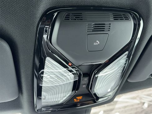 Used 2022 BMW X5 sDrive40i w/ Premium Package image 38