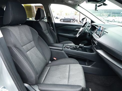Used 2024 Nissan Rogue SV AWD/4WD image 26