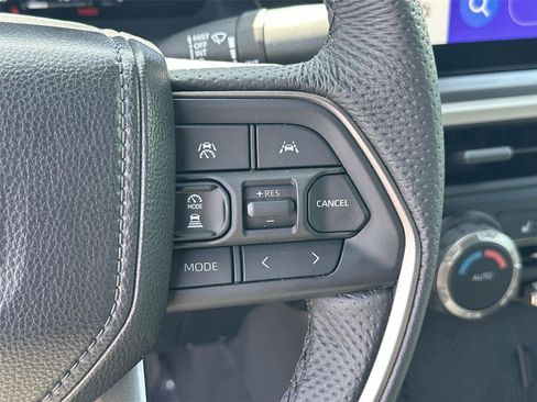 Used 2025 Toyota Tacoma TRD Off-Road image 24