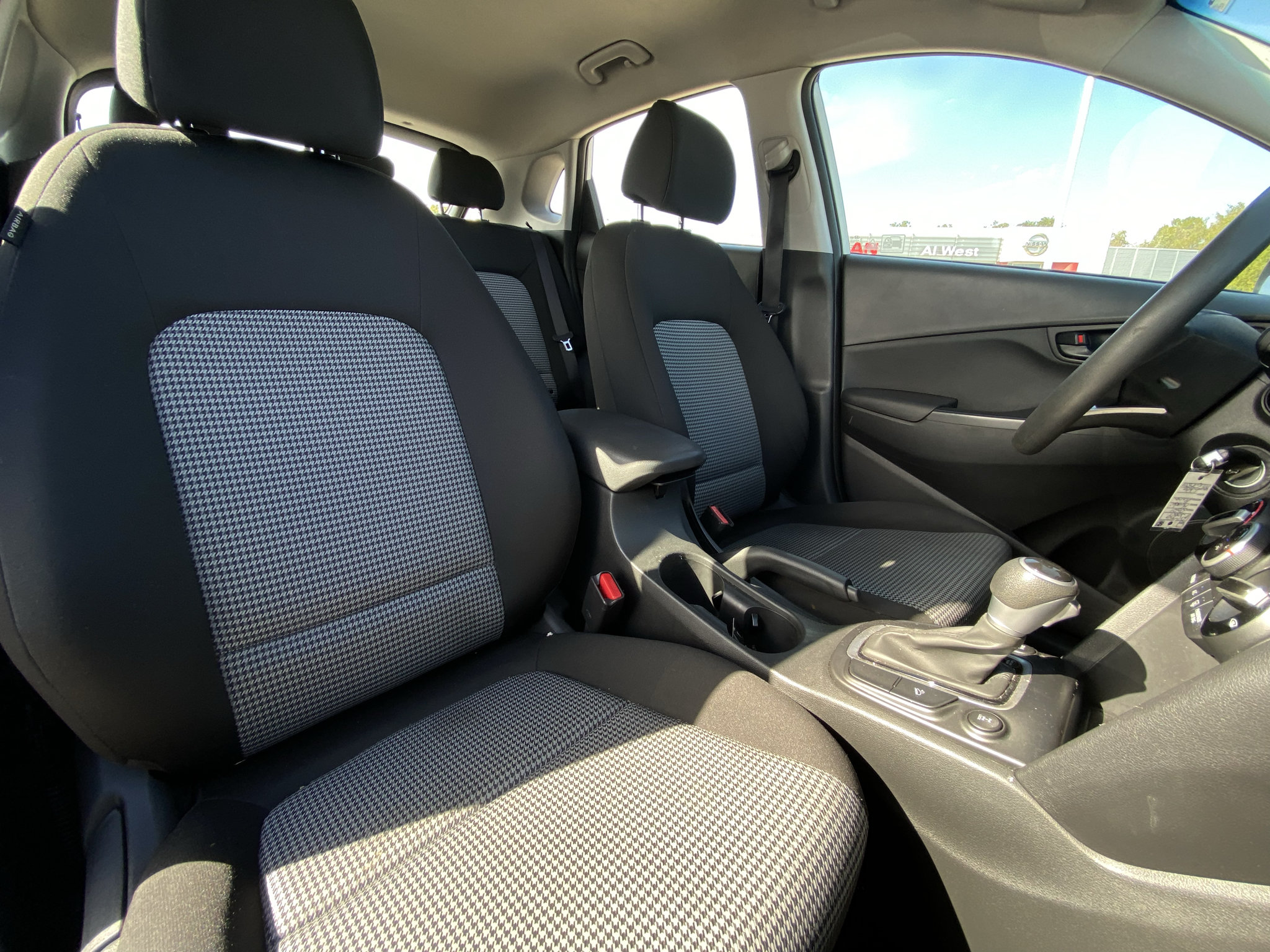 Used 2021 Hyundai Kona SE AWD/4WD image 15