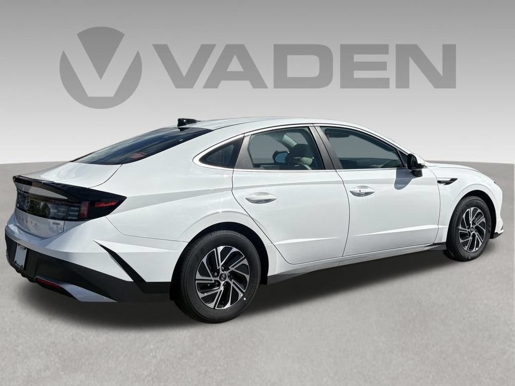 New 2026 Hyundai Sonata SEL FWD image 8