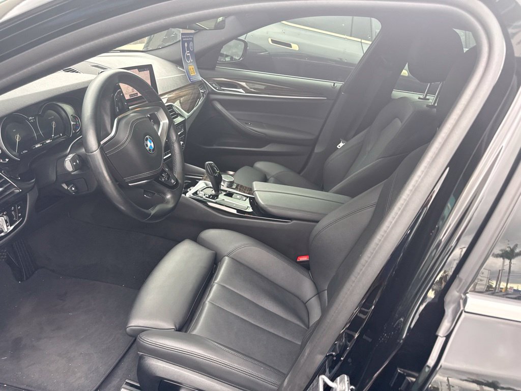 Used 2019 BMW 530i w/ Convenience Package RWD image 4