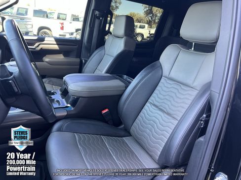 Used 2024 Chevrolet Silverado 1500 ZR2 w/ Technology Package AWD/4WD image 23