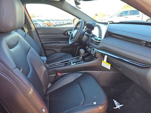 New 2026 Jeep Compass Limited image 11