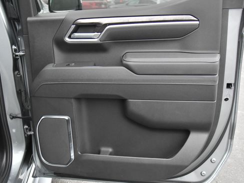 Used 2025 Chevrolet Silverado 1500 LTZ w/ Technology Package image 57