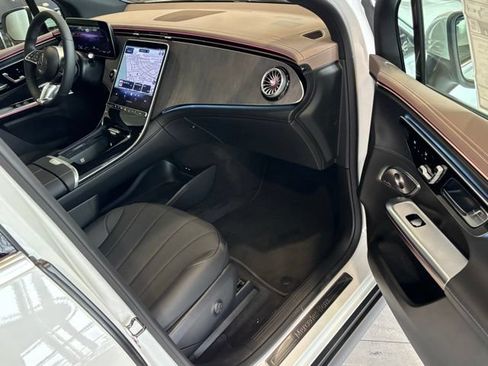 New 2026 Mercedes-Benz EQE 320 4MATIC SUV image 29