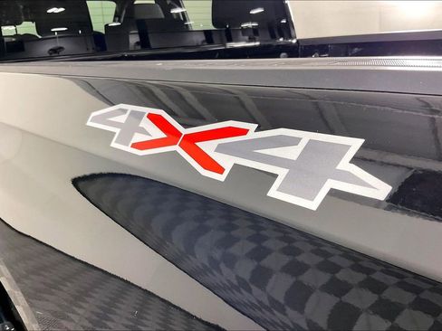 Used 2024 Chevrolet Silverado 1500 LT image 42