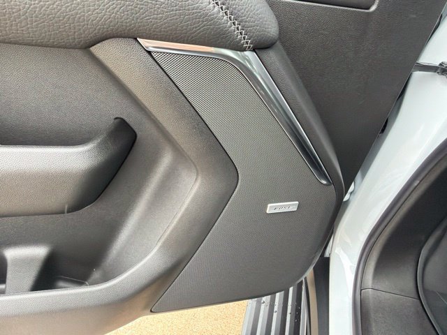 New 2026 GMC Yukon Denali w/ Denali Reserve Package AWD/4WD image 12