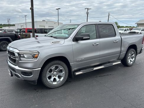 Used 2019 RAM 1500 Big Horn image 2