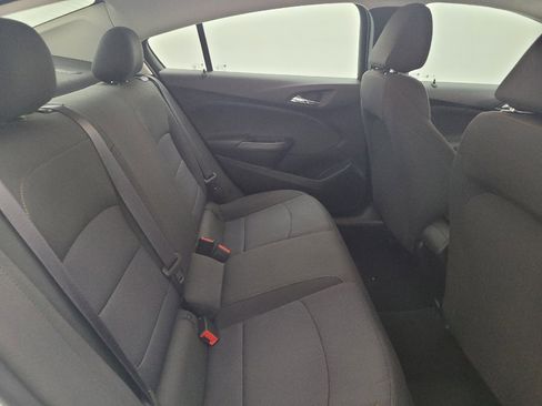 Used 2017 Chevrolet Cruze LS FWD image 19