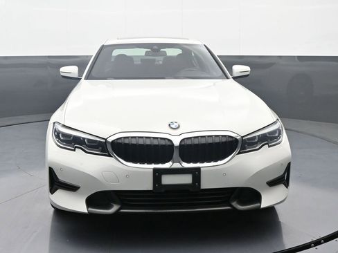 Used 2021 BMW 330i xDrive Sedan w/ Convenience Package AWD/4WD image 2