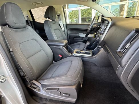 Used 2017 Chevrolet Colorado LT w/ LT Convenience Package image 28