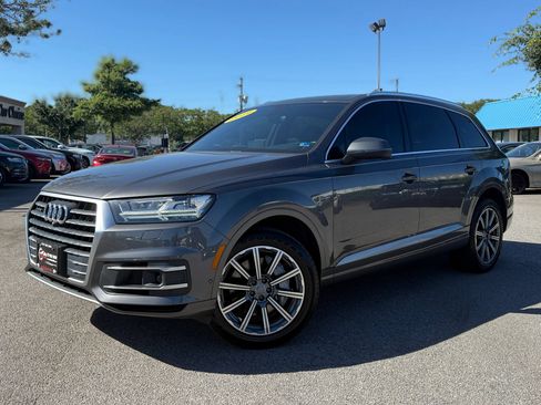 Used 2019 Audi Q7 3.0T Premium Plus w/ Premium Plus Package AWD/4WD image 2