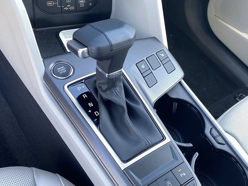 New 2026 Kia Sportage EX FWD image 17