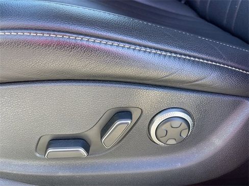 Used 2024 Genesis GV80 2.5T image 26