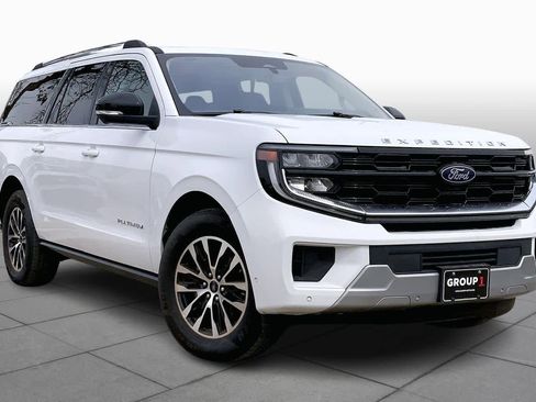 Used 2025 Ford Expedition Max Platinum AWD/4WD image 3