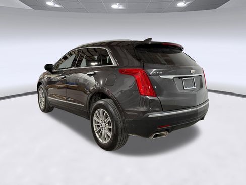 Used 2018 Cadillac XT5 Luxury w/ Driver Awareness Package FWD image 2