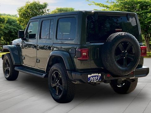 Used 2021 Jeep Wrangler Unlimited Sahara AWD/4WD image 2