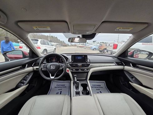Used 2018 Honda Accord LX image 16