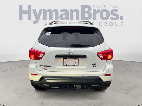 Used 2020 Nissan Pathfinder SL image 4