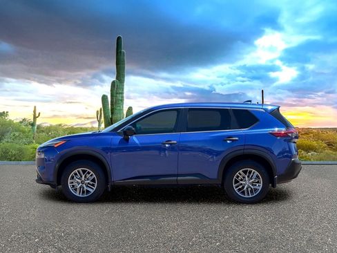Used 2021 Nissan Rogue S FWD image 3